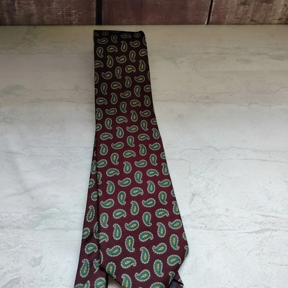 LANDS' END Debonaire Burgundy Green Gray Paisley Men's Silk Neck Tie